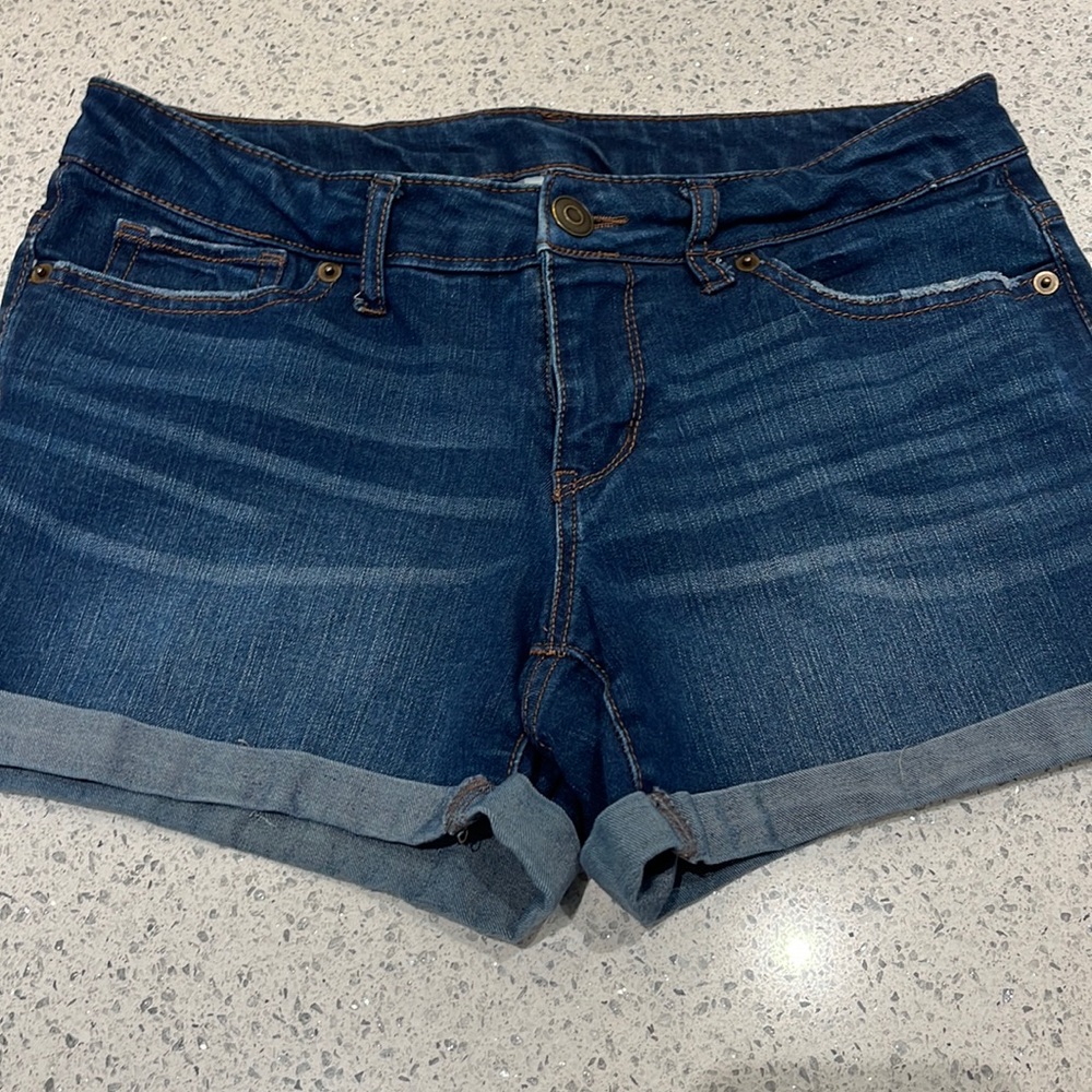 Time and Tru size 4 jean shorts